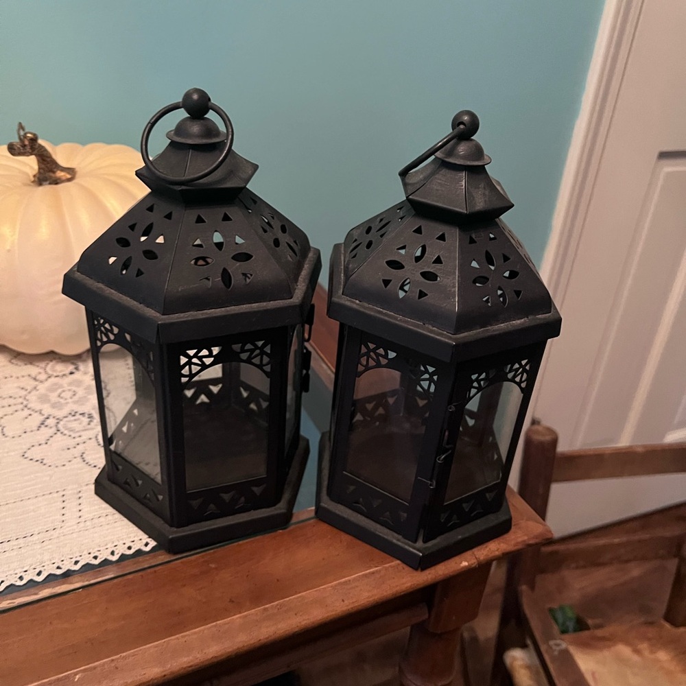 Two Lanterns